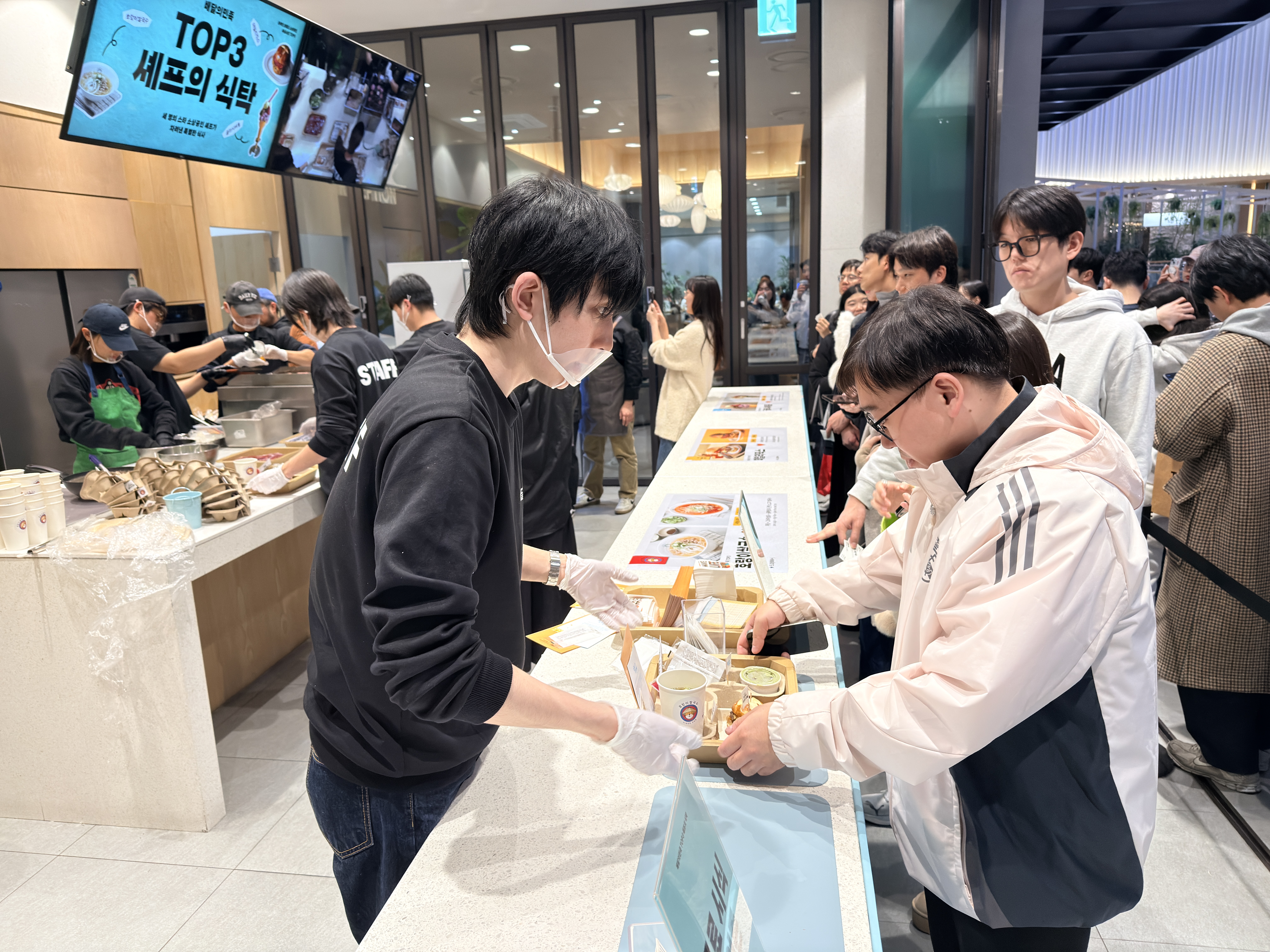 배달의 민족 X 중기부 TOPS 팝업스토어